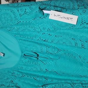 Top, lace, 1x never worn beautiful green top. Perfect for Christmas!!!